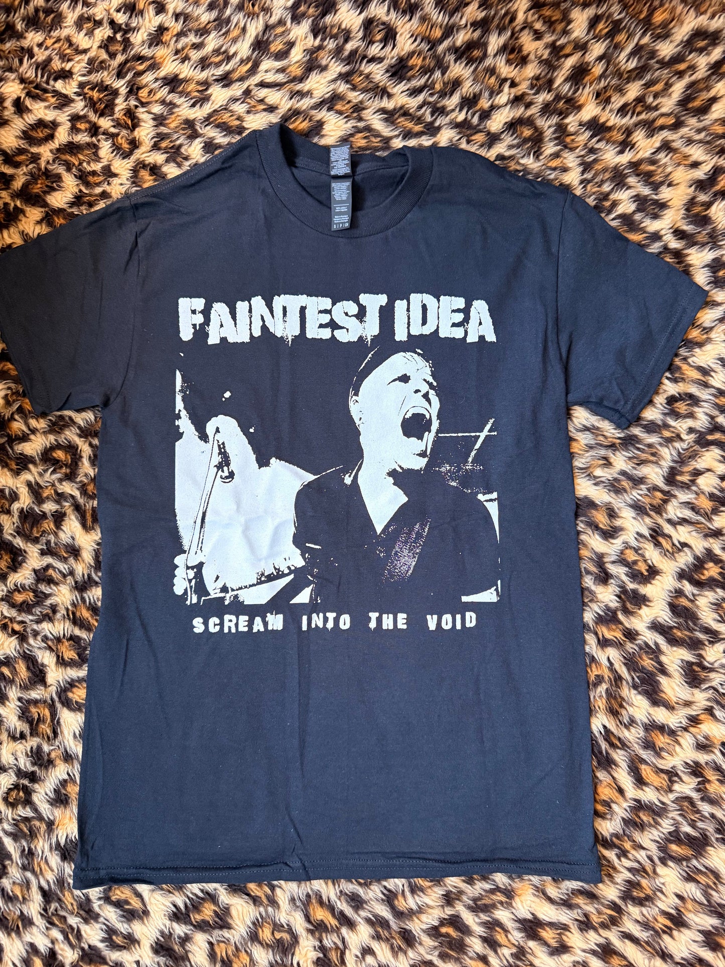 Scream Into the Void T-shirt Black and White